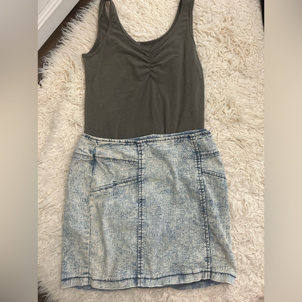 Acid Wash denim mini skirt | size small | like new